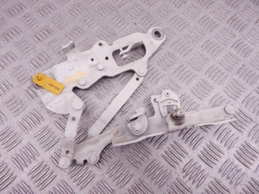 Петля капота правая BMW 5-series (F10/11) 41 00 7 270 884 Петля капота правая BMW 5-series (F10/11) 41 00 7 270 884