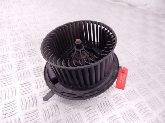 Моторчик печки BMW 1-series (E87) 64 11 6 933 663