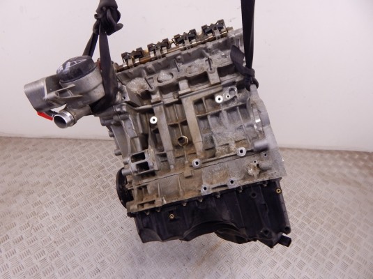 Двигатель BMW 3-series (F30/31) 11 00 2 470 293 Двигатель BMW 3-series (F30/31) 11 00 2 470 293