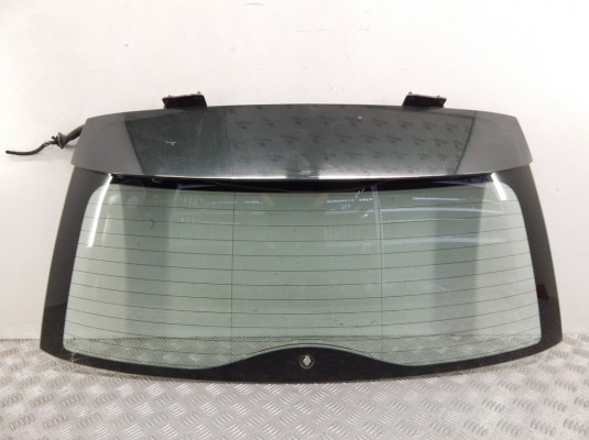 Стекло заднее BMW 3-series (E46) 51 31 8 255 292