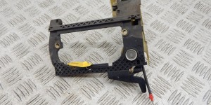 Скелет ручки наружной передней левой BMW 5-series (E39) 51 21 8 245 353 Скелет ручки наружной передней левой BMW 5-series (E39) 51 21 8 245 353