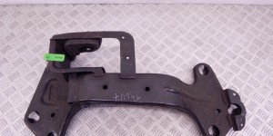 Кронштейн КПП BMW X5-series (E53) 22 31 6 762 275