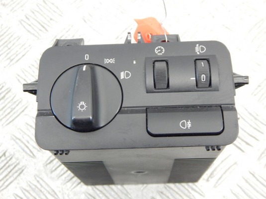 Блок управления светом BMW 3-series (E46) 61 31 6 923 475