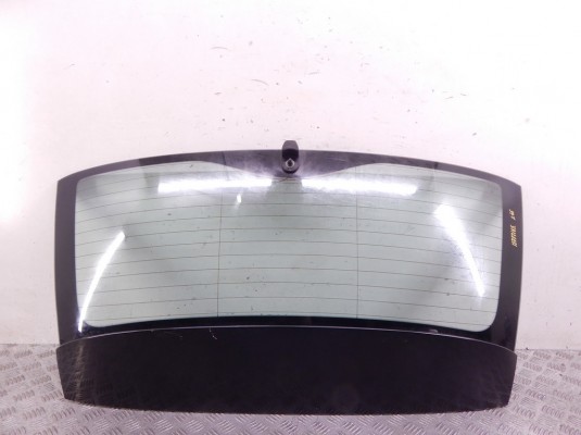 Стекло заднее BMW 3-series (E46) 51 31 8 255 292
