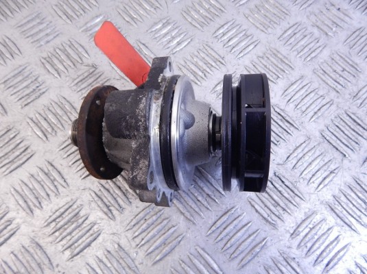 Помпа BMW X5-series (E53) 11 51 7 509 985