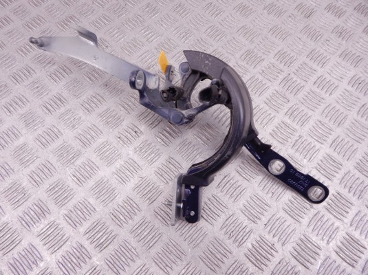 Петля крышки багажника BMW 5-series (F10/11) 41 62 7 206 641 Петля крышки багажника BMW 5-series (F10/11) 41 62 7 206 641