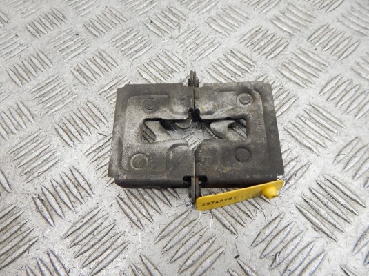 Замок капота BMW 3-series (E90/91/92) 51 23 7 115 229 Замок капота BMW 3-series (E90/91/92) 51 23 7 115 229