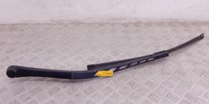 Щеткодержатель (поводок стеклоочистителя, дворник) BMW 5-series (E60/61) 61 61 7 035 099