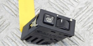 Кнопка подогрева сидений BMW 5-series (E39) 61 31 8 352 259