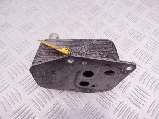 Помпа BMW 3-series (E46) 11 51 7 806 349