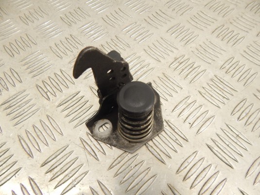 Крюк капота BMW 5-series (E60/61) 51 23 7 034 256