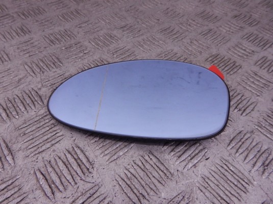 Стекло зеркала наружного левого BMW 3-series (E90/91/92) 51 16 7 145 267 Стекло зеркала наружного левого BMW 3-series (E90/91/92) 51 16 7 145 267