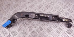 Кронштейн крепления бампера заднего BMW 1-series (E87) 51 12 7 058 517