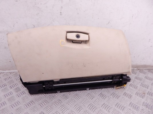 Бардачок BMW 5-series (E60/61) 51 16 7 034 080 Бардачок BMW 5-series (E60/61) 51 16 7 034 080
