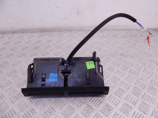 Дефлектор обдува салона BMW X5-series (E53) 64 22 8 402 221