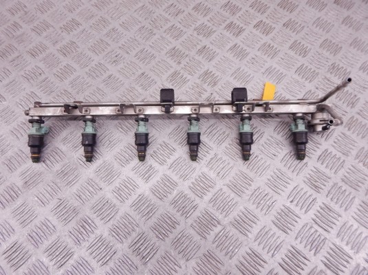 Форсунка BMW 5-series (E39) 13 64 1 730 060 Форсунка BMW 5-series (E39) 13 64 1 730 060