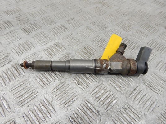 Форсунка BMW 5-series (E60/61) 13 53 7 794 652 Форсунка BMW 5-series (E60/61) 13 53 7 794 652