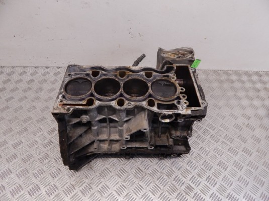 Блок цилиндров BMW 3-series (E46) 11 11 7 536 184