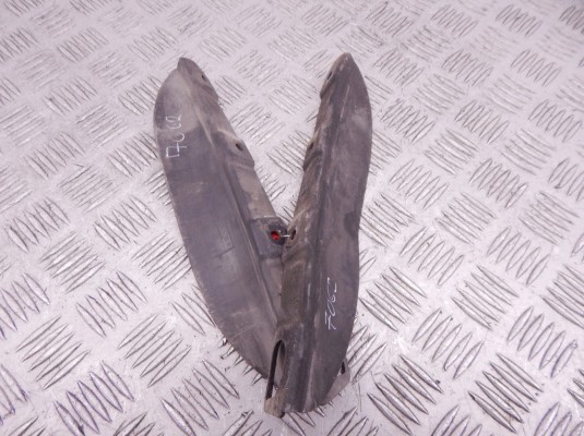 Брызговик BMW 3-series (E90/91/92) 51 62 7 136 525 Брызговик BMW 3-series (E90/91/92) 51 62 7 136 525