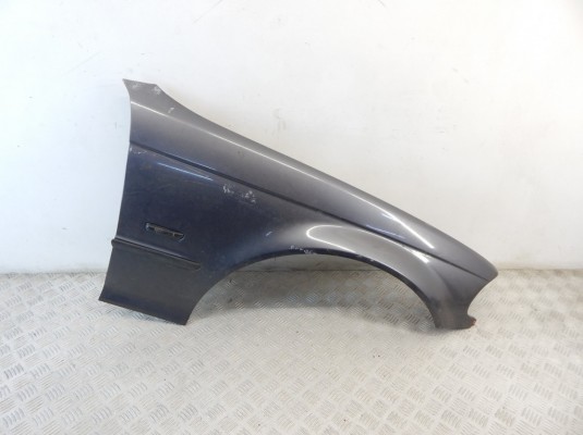 Крыло переднее правое BMW 3-series (E46) 41 35 8 240 406