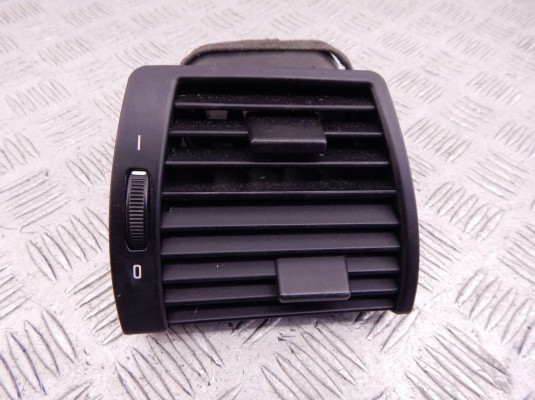 Дефлектор обдува салона BMW X5-series (E53) 64 22 8 402 216