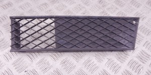 Заглушка (решетка) в бампер передний BMW 7-series (F01/02) 51 11 7 186 505