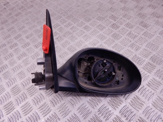 Зеркало наружное правое BMW 3-series (E90/91/92) 51 16 7 189 948