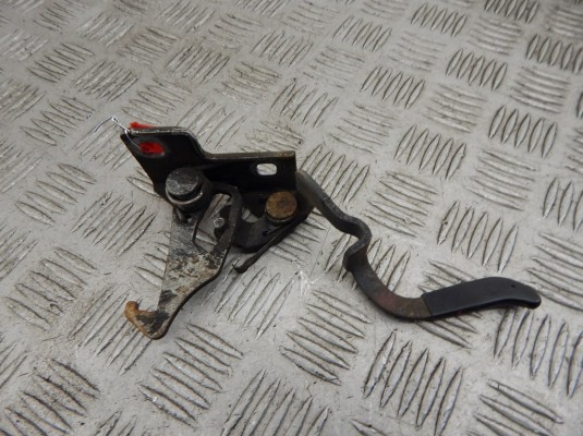 Крюк капота BMW 3-series (E46) 51 23 8 213 029