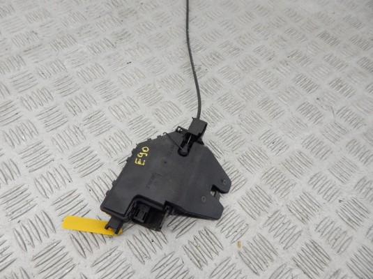 Замок багажника BMW 3-series (E90/91/92) 51 24 8 196 401 Замок багажника BMW 3-series (E90/91/92) 51 24 8 196 401