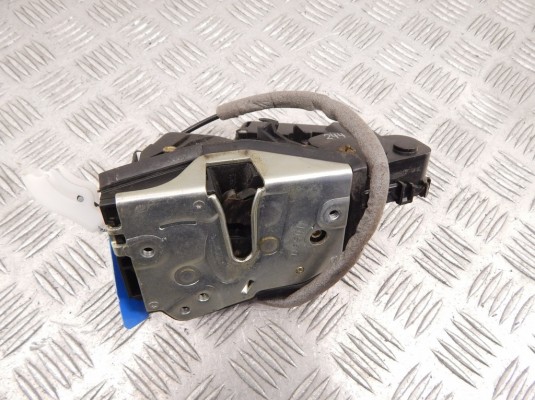 Замок двери передней правой BMW 3-series (E46) 51 21 7 011 244