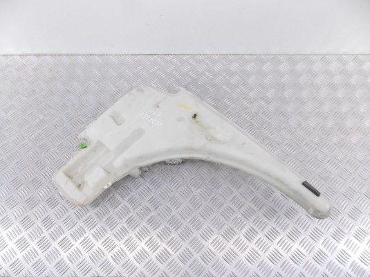 Бачок омывателя BMW 3-series (E90/91/92) 61 67 7 068 996