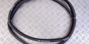 Уплотнитель BMW X5-series (E53) 51 72 7 025 580