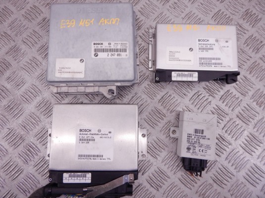 Блок управления двигателем BMW 5-series (E39) 13 61 2 247 891