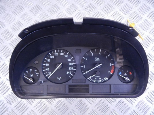 Щиток приборов (приборная панель) BMW 5-series (E39) 62 11 6 942 224