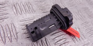 Расходомер воздуха BMW 4-series (F32/33/36) 13 62 7 602 038 Расходомер воздуха BMW 4-series (F32/33/36) 13 62 7 602 038