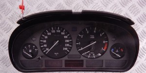 Щиток приборов (приборная панель) BMW 5-series (E39) 62 11 8 375 895