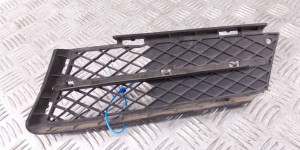 Заглушка (решетка) в бампер передний BMW 3-series (E90/91/92)