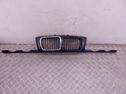 Ус под фару BMW 5-series (E34) 51 13 8 170 096 Ус под фару BMW 5-series (E34) 51 13 8 170 096