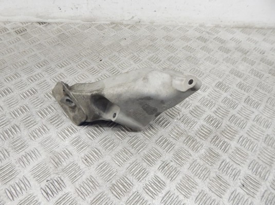 Кронштейн двигателя BMW X5-series (E70) 22 11 6 780 148