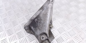 Кронштейн двигателя BMW 5-series (E60/61) 22 11 6 769 153