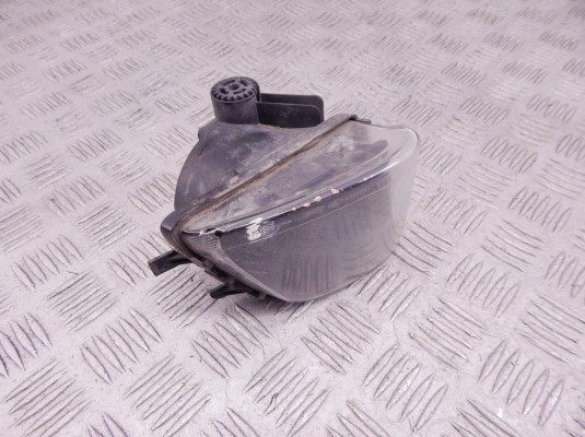 Фара противотуманная левая BMW 7-series (F01/02) 63 17 7 182 196
