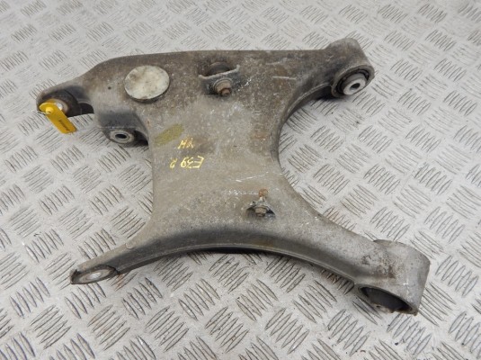 Рычаг задний правый BMW 5-series (E39) 33 32 1 093 724 Рычаг задний правый BMW 5-series (E39) 33 32 1 093 724