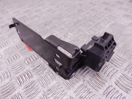 Передняя панель крепления облицовки (телевизор) BMW 3-series (E90/91/92) 51 64 7 117 811