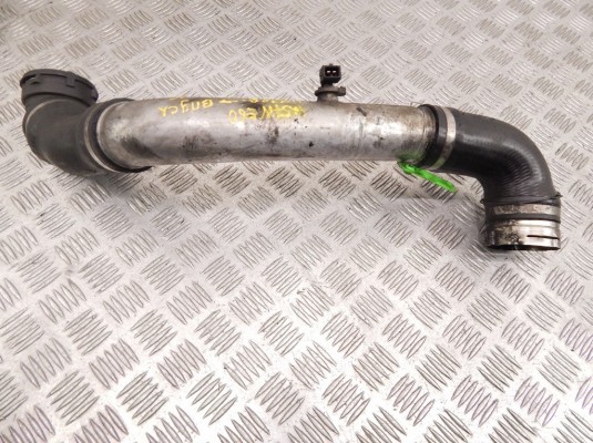 Патрубок интеркулера BMW 5-series (E60/61) 11 61 7 788 592