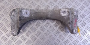 Кронштейн КПП BMW 5-series (E39) 22 32 1 096 106