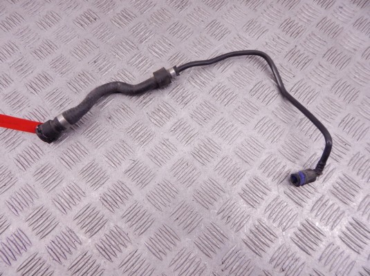 Патрубок (трубопровод, шланг) BMW 7-series (F01/02) 17 12 7 575 435