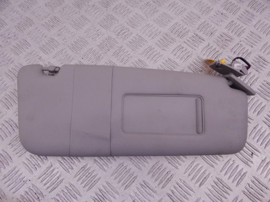 Козырек солнцезащитный BMW 5-series (E60/61) 51 16 7 066 650