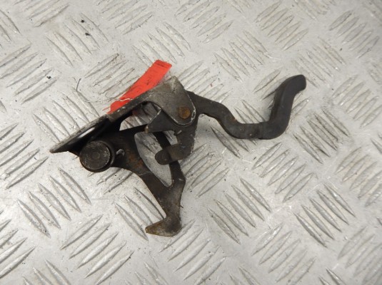 Крюк капота BMW 5-series (E39) 51 23 8 172 164