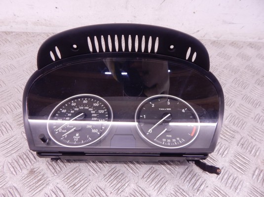 Щиток приборов (приборная панель) BMW 5-series (E60/61) 62 10 9 194 890