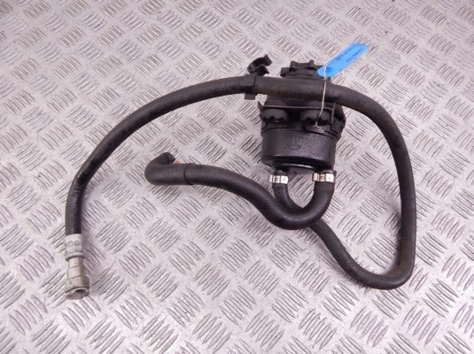 Бачок гидроусилителя BMW 3-series (E46) 32 41 1 097 164 Бачок гидроусилителя BMW 3-series (E46) 32 41 1 097 164